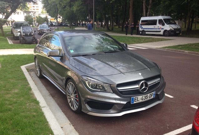 Mercedes-Benz CLA 45 AMG Shooting Brake