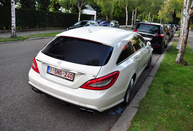 Mercedes-Benz CLS 63 AMG X218 Shooting Brake