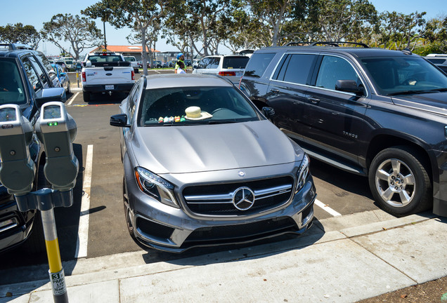 Mercedes-Benz GLA 45 AMG X156