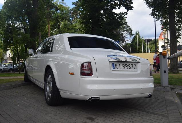 Rolls-Royce Phantom EWB