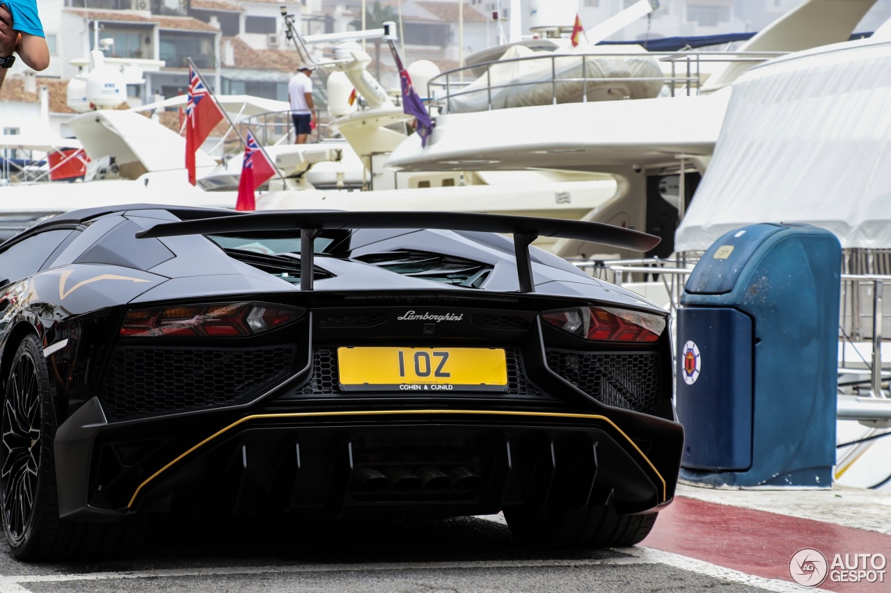 Lamborghini Aventador LP750-4 SuperVeloce Roadster