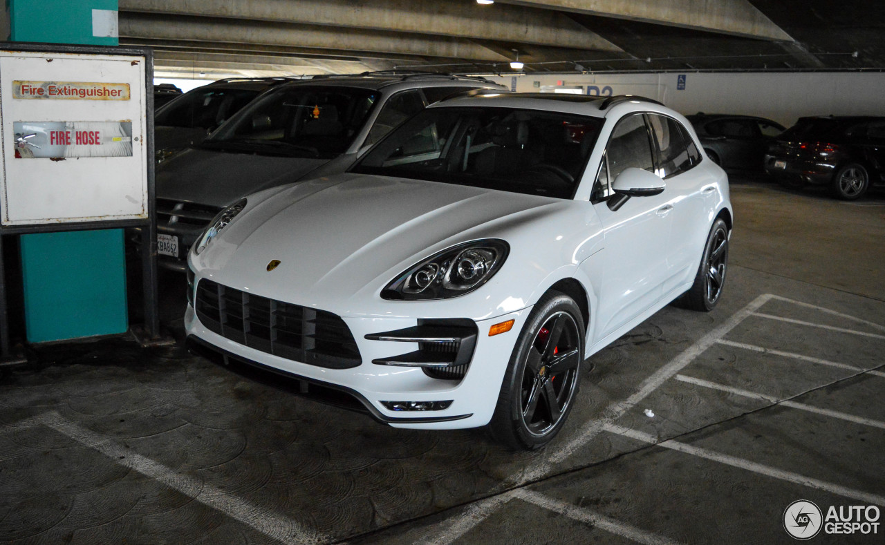 Porsche 95B Macan Turbo