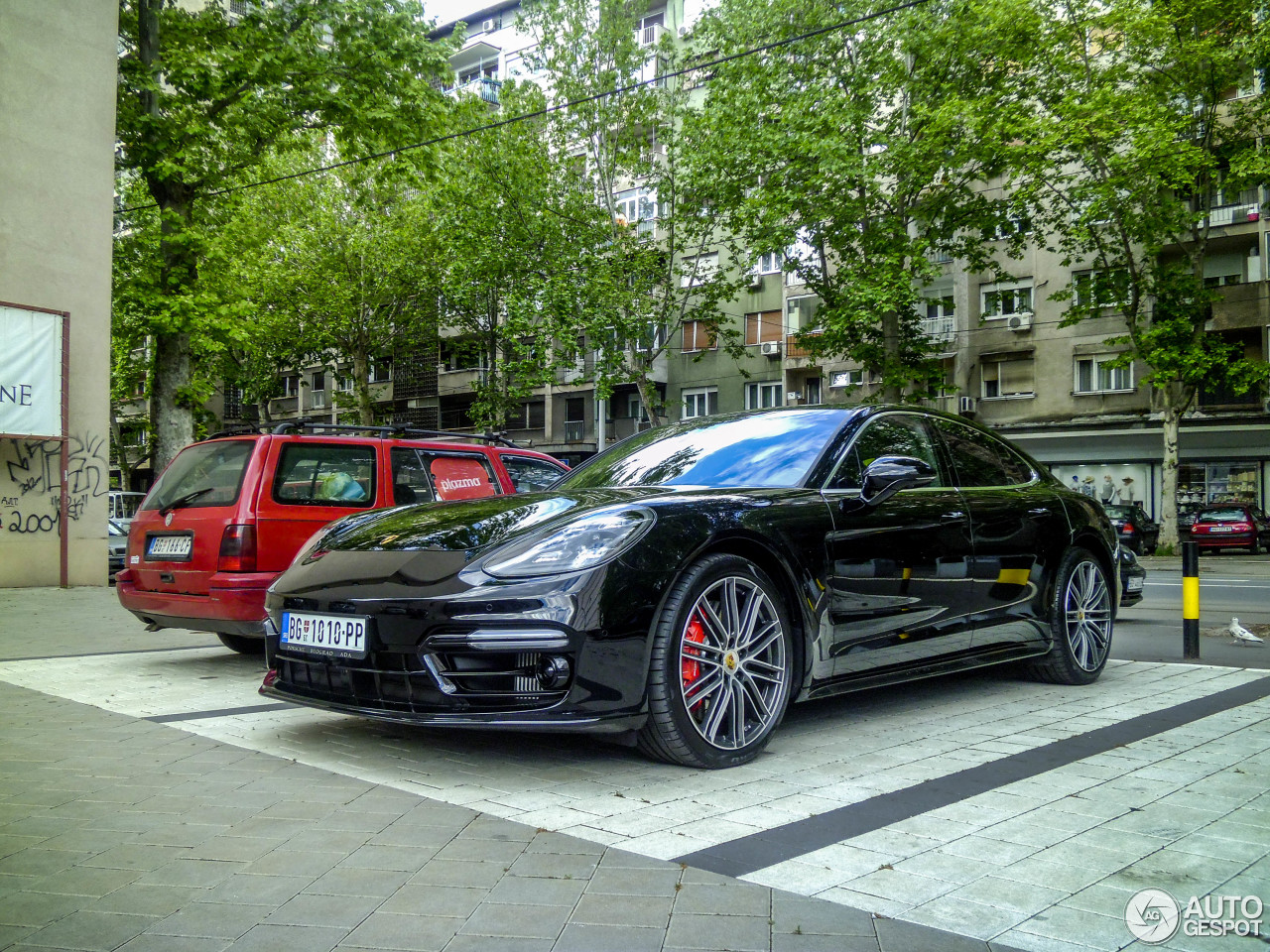 Porsche 971 Panamera Turbo