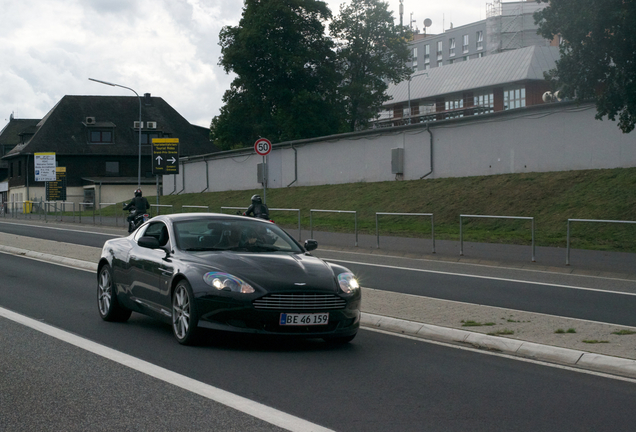 Aston Martin DB9