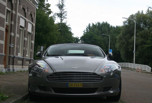 Aston Martin DB9 Volante