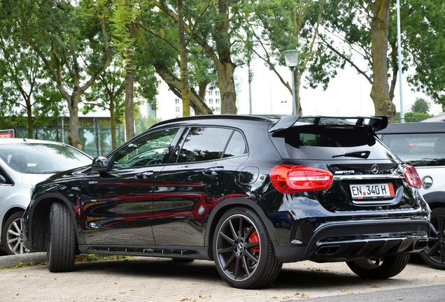 Mercedes-AMG GLA 45 X156