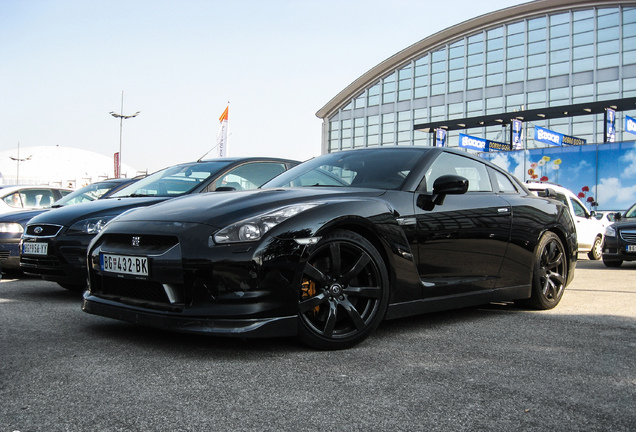 Nissan GT-R