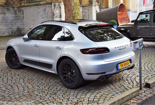 Porsche 95B Macan GTS