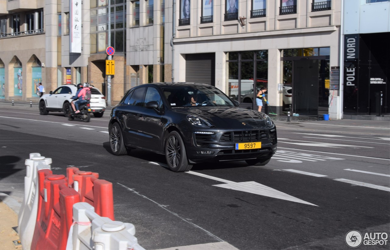 Porsche 95B Macan GTS