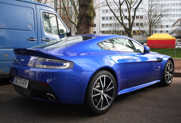 Aston Martin V8 Vantage S