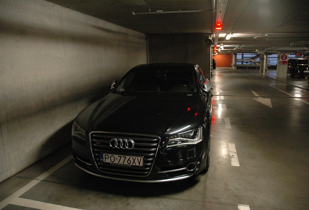 Audi S8 D4