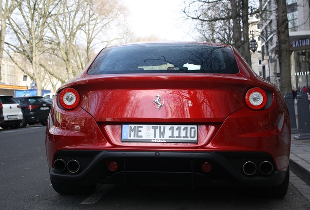 Ferrari FF