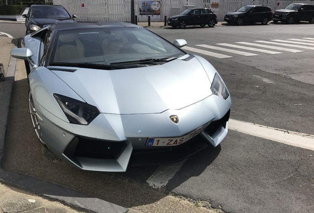 Lamborghini Aventador LP700-4 Roadster