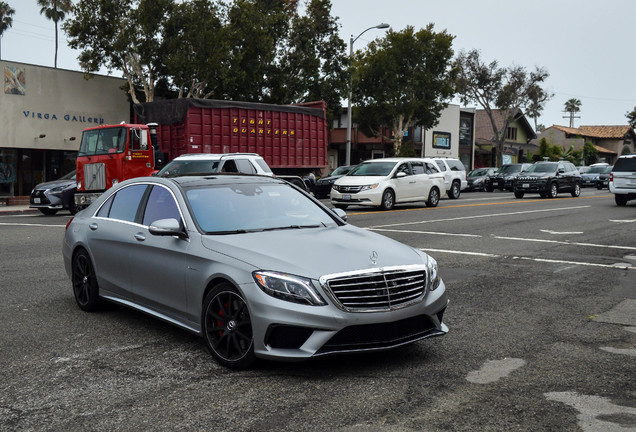 Mercedes-AMG S 63 V222