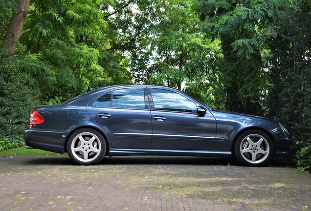 Mercedes-Benz E 55 AMG