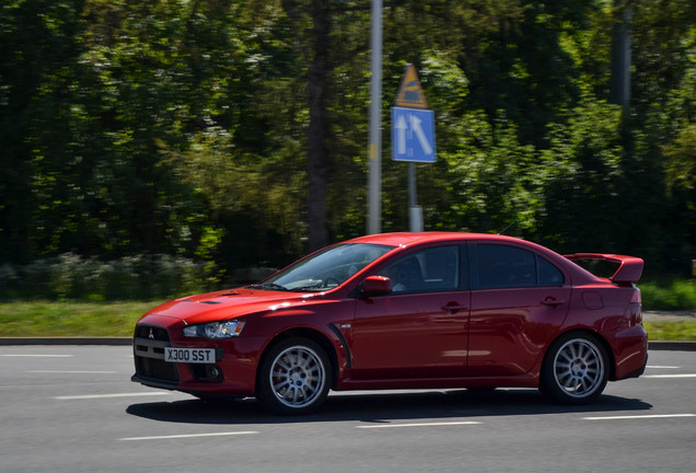 Mitsubishi Lancer Evolution X SST FQ-300