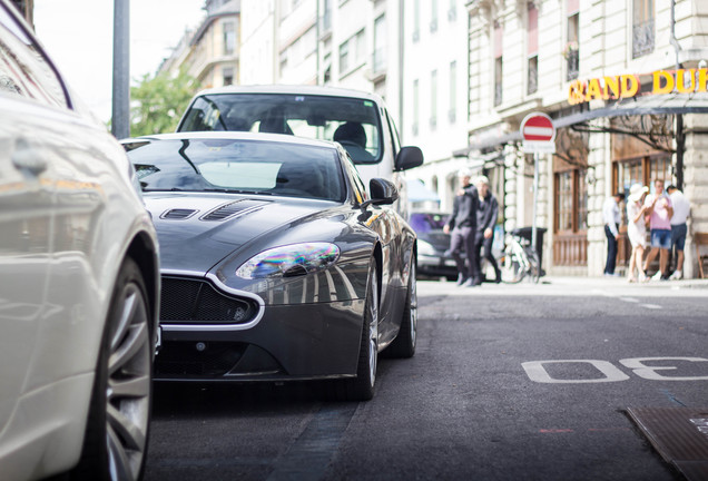 Aston Martin V12 Vantage S