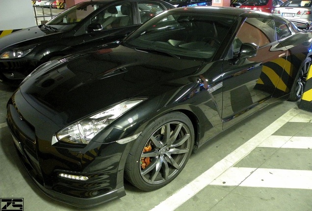 Nissan GT-R 2011