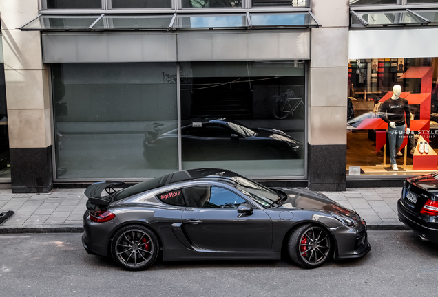 Porsche 981 Cayman GT4