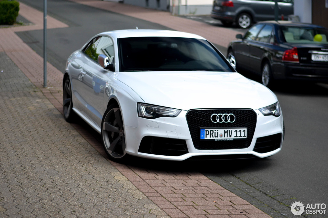 Audi RS5 B8 2012