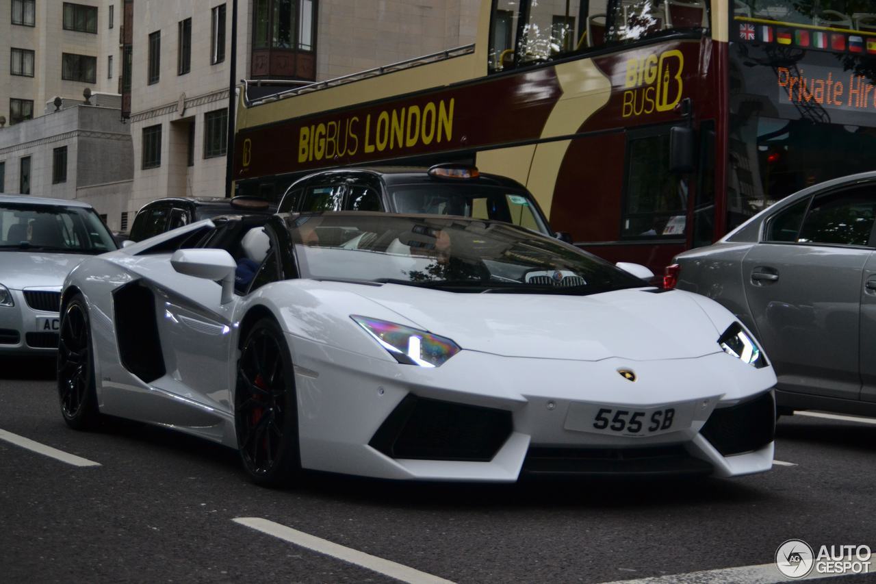 Lamborghini Aventador LP700-4 Roadster