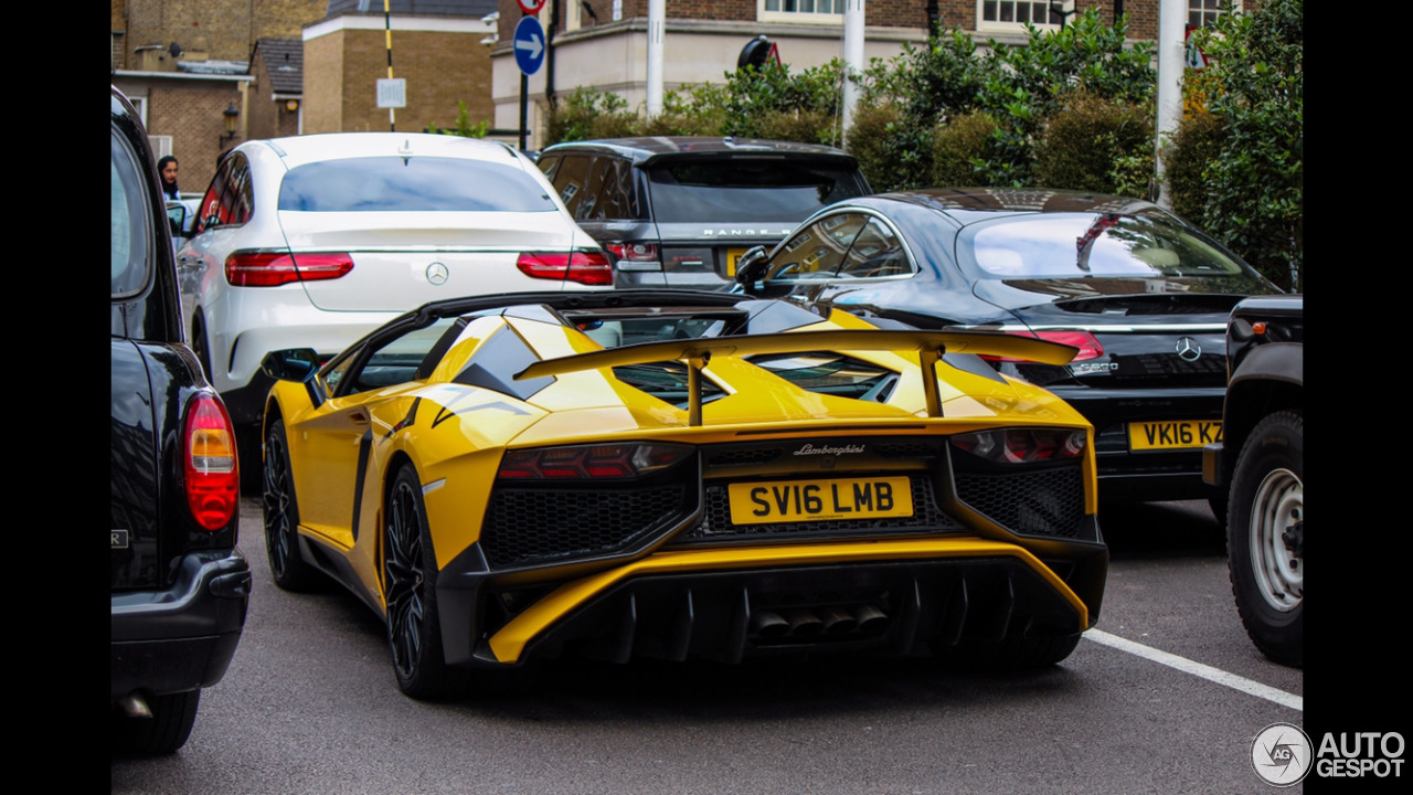 Lamborghini Aventador LP750-4 SuperVeloce Roadster