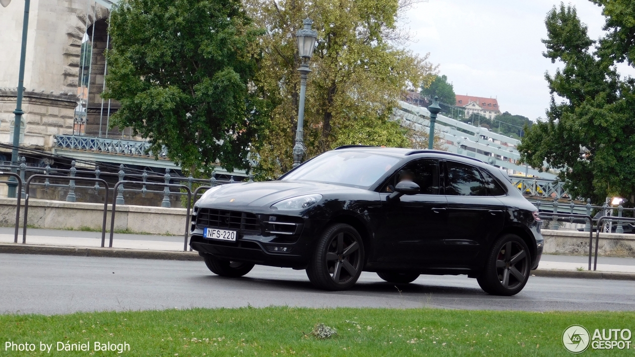 Porsche 95B Macan Turbo