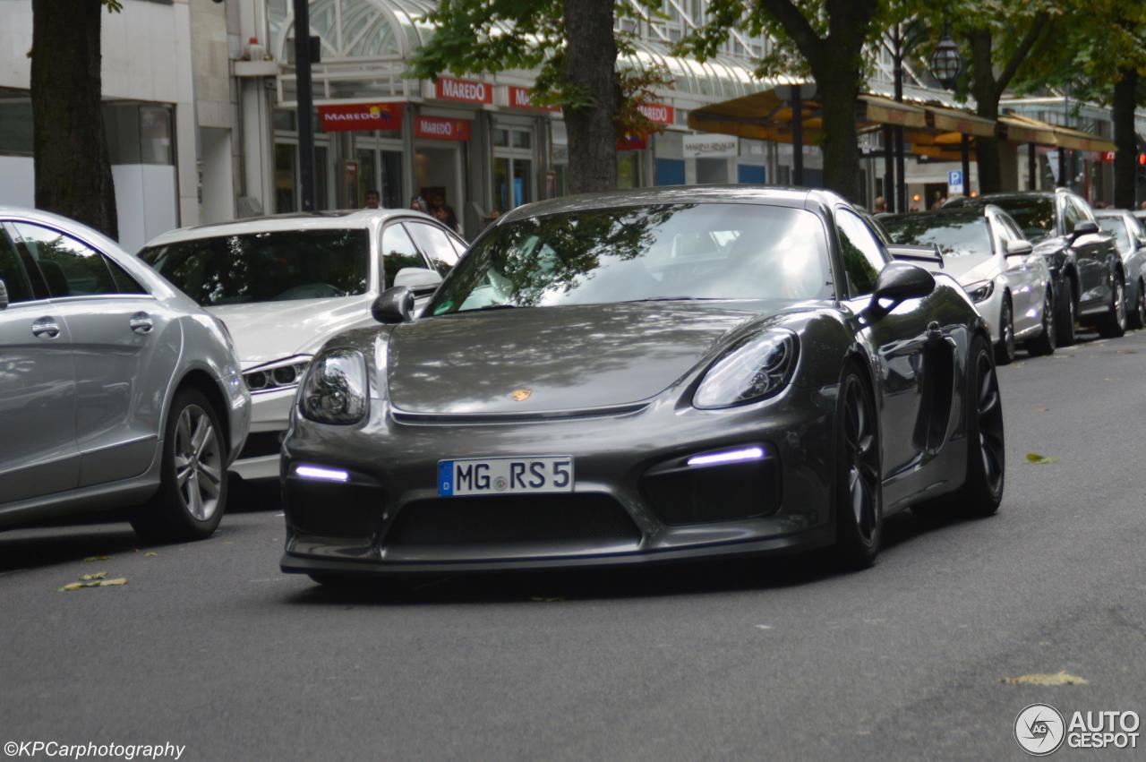 Porsche 981 Cayman GT4