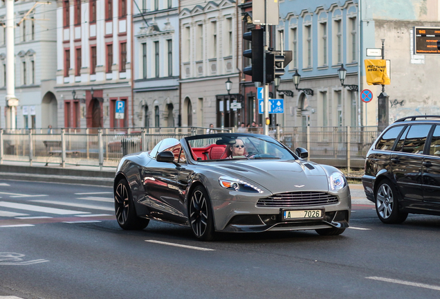 Aston Martin Vanquish Volante