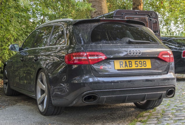 Audi RS4 Avant B8