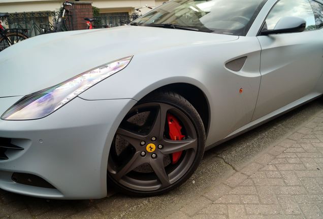 Ferrari FF