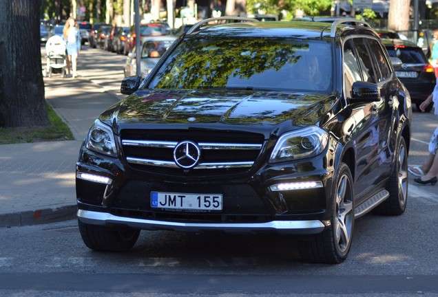 Mercedes-Benz GL 63 AMG X166