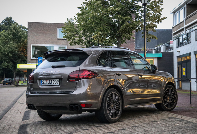 Porsche 958 Cayenne GTS