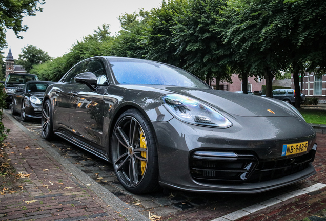 Porsche 971 Panamera Turbo