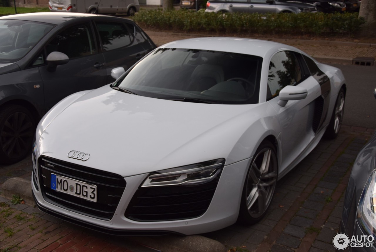 Audi R8 V10 2013