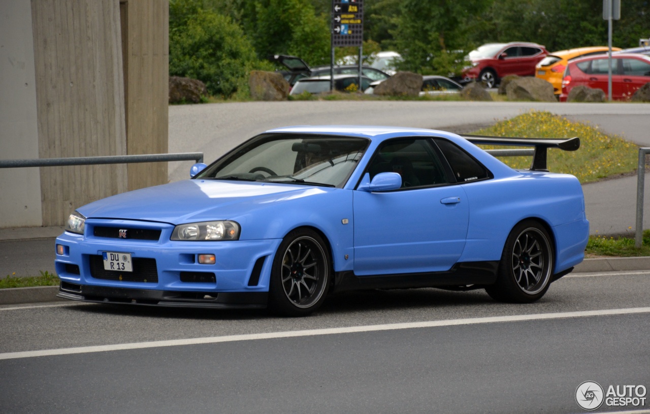 Nissan Skyline R34 GT-R