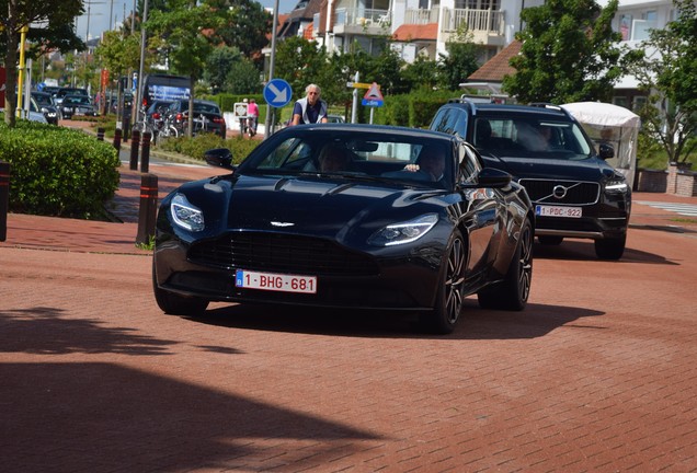 Aston Martin DB11