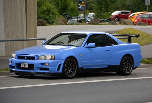 Nissan Skyline R34 GT-R