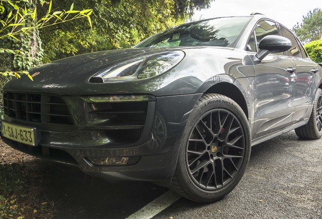 Porsche 95B Macan GTS