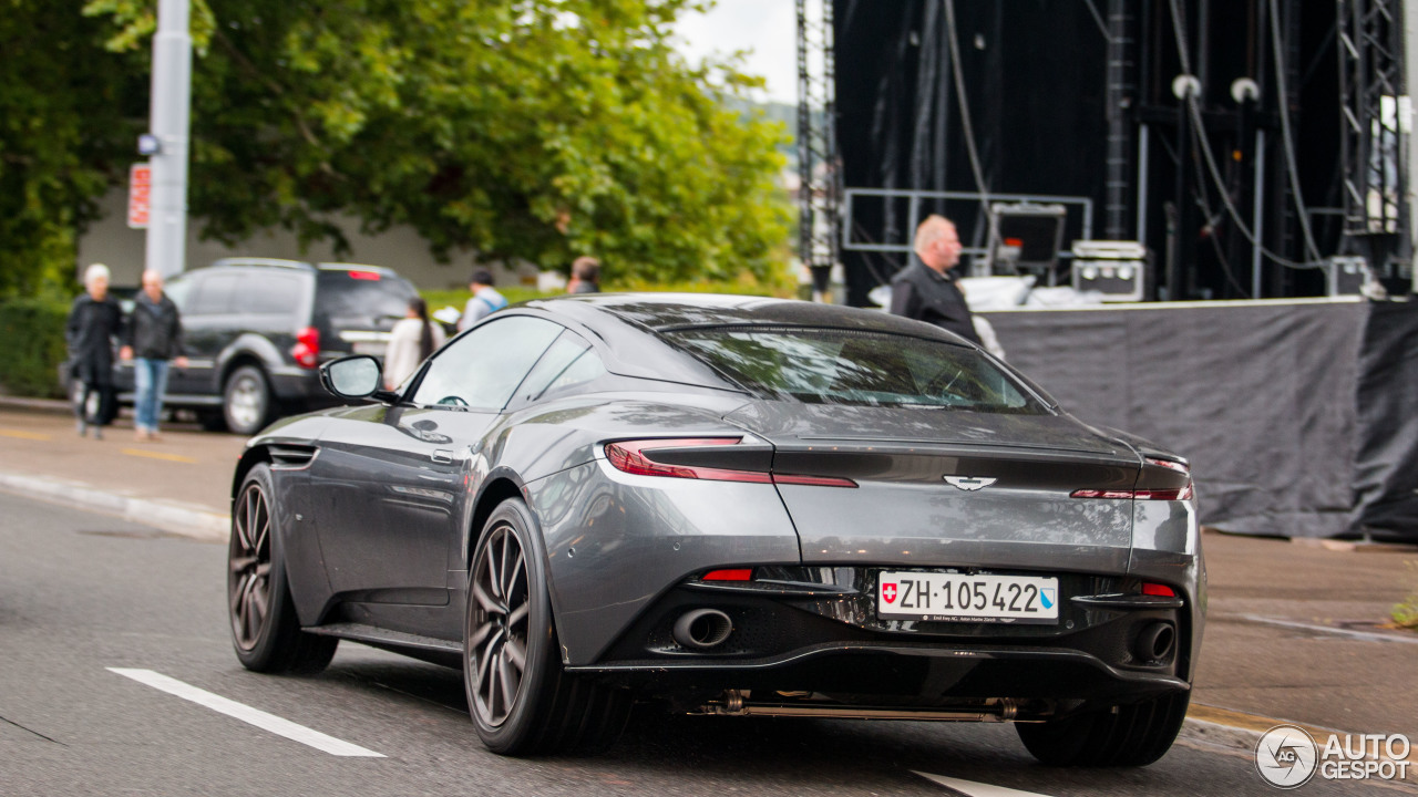 Aston Martin DB11