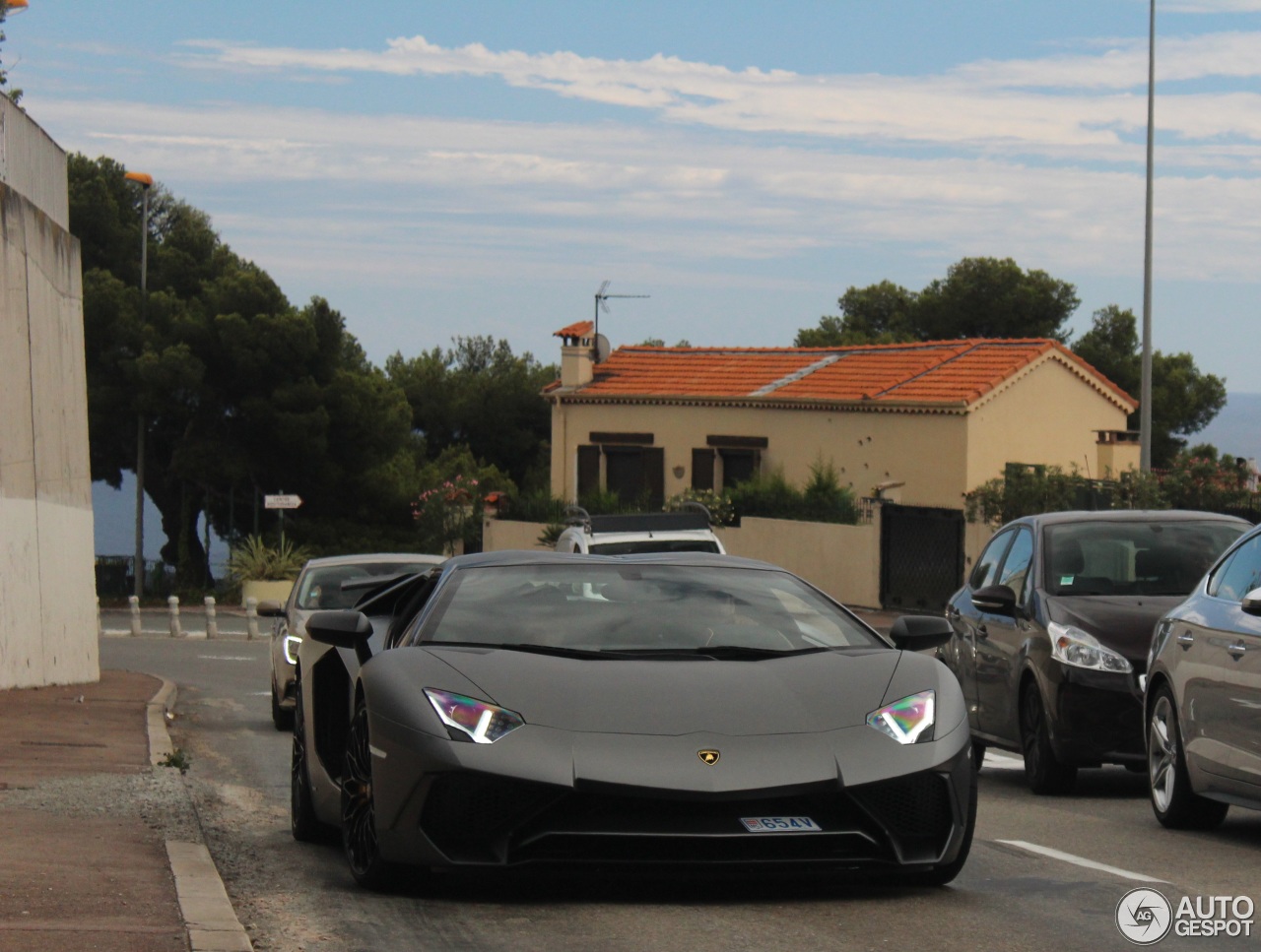 Lamborghini Aventador LP750-4 SuperVeloce Roadster