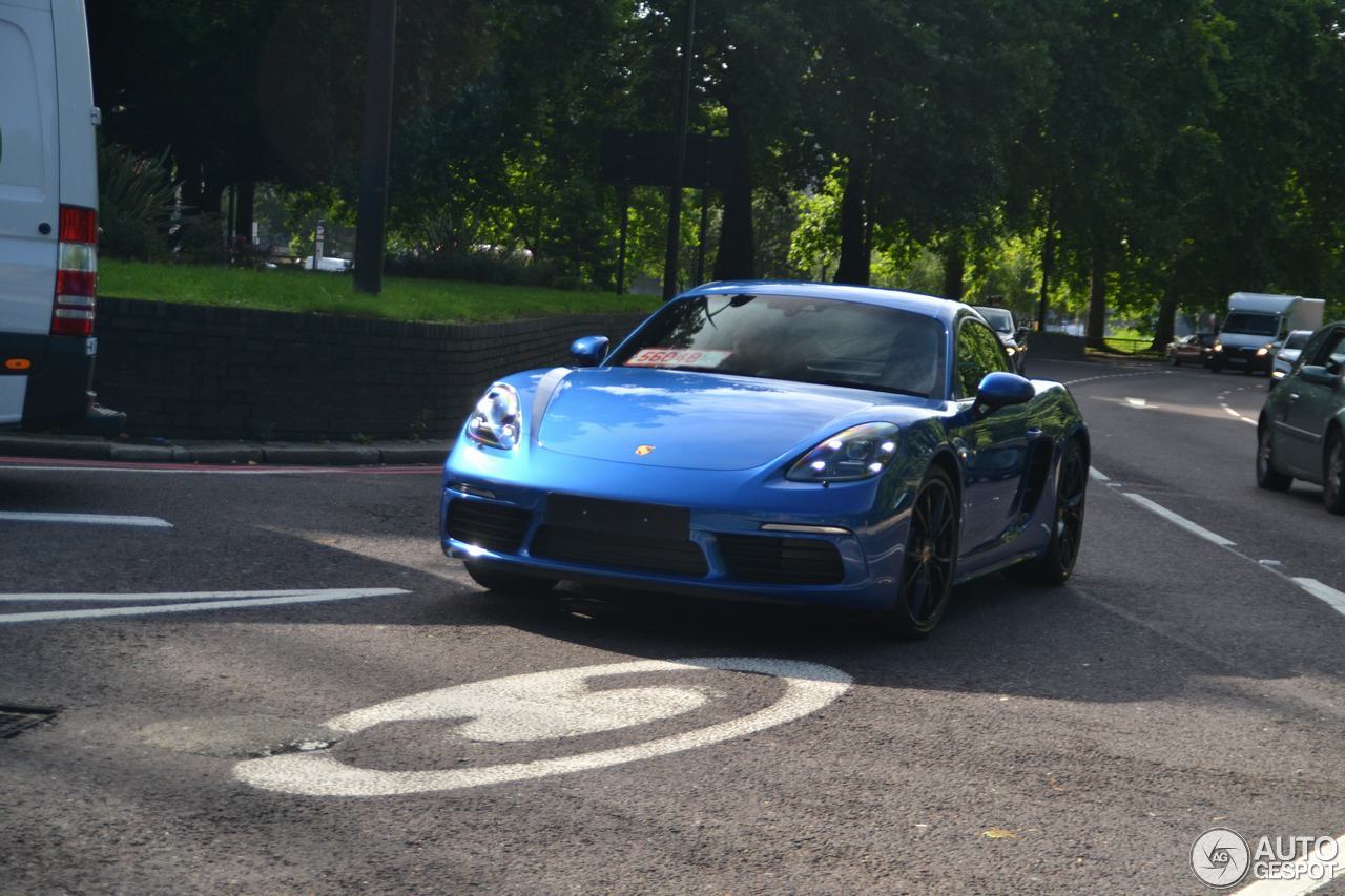 Porsche 718 Cayman S