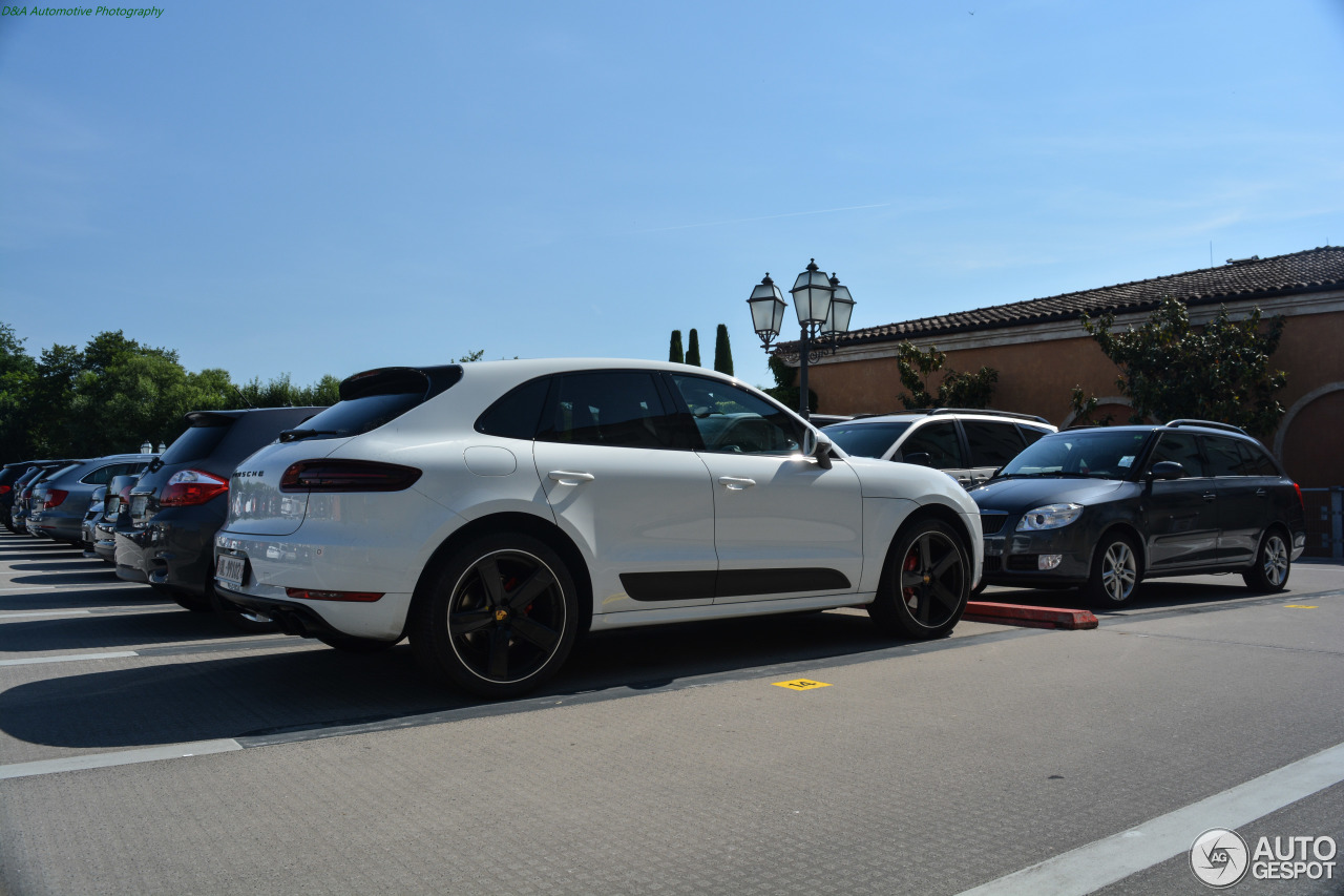 Porsche 95B Macan GTS