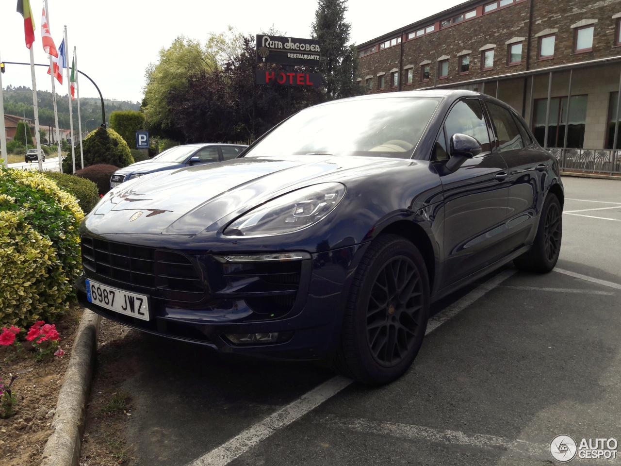 Porsche 95B Macan GTS