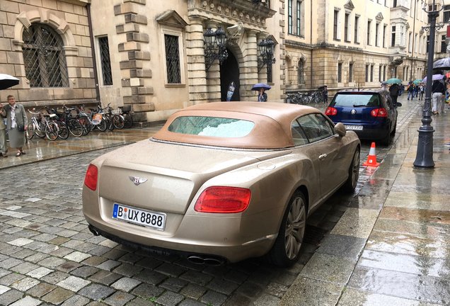 Bentley Continental GTC V8