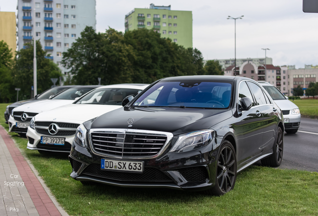 Mercedes-AMG S 63 V222