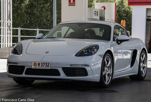 Porsche 718 Cayman S