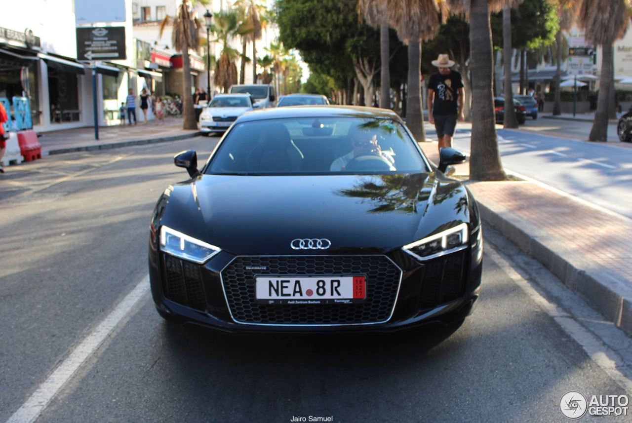 Audi R8 V10 Plus 2015