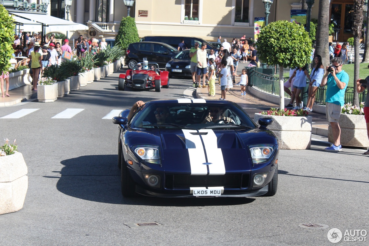 Ford GT