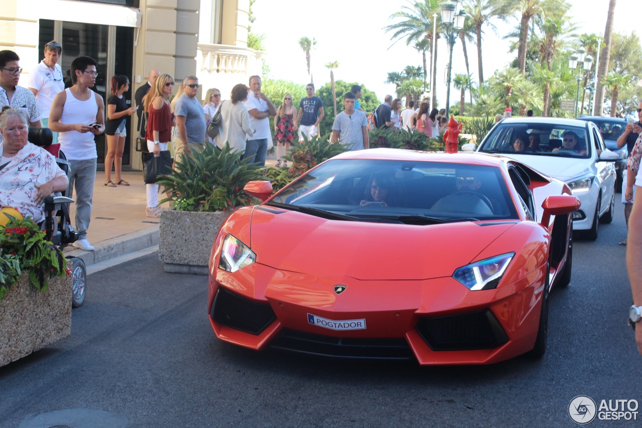 Lamborghini Aventador LP700-4